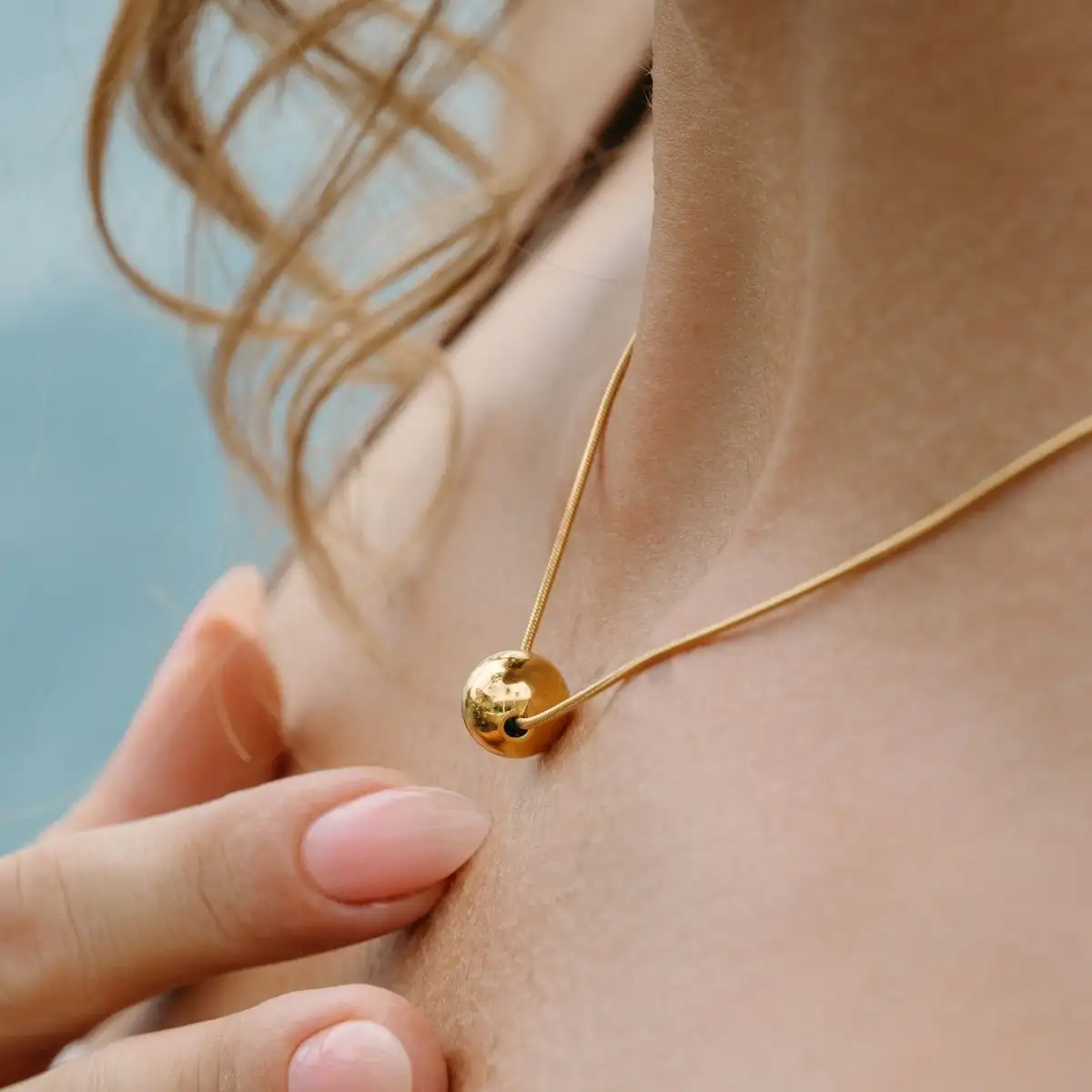 NERISA Necklace Gold