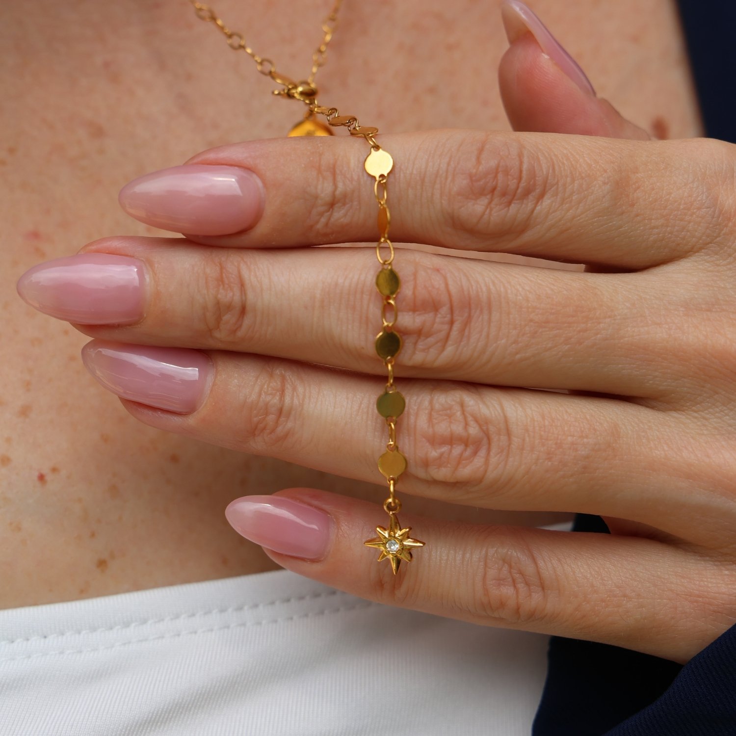 LONI Necklace Gold