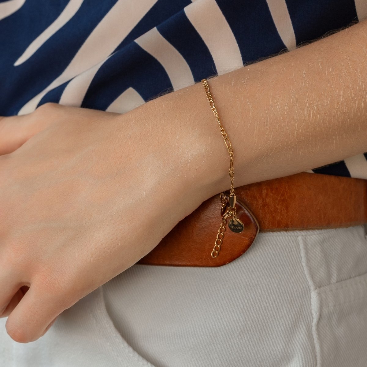 NAYLA Bracelet Gold get for free