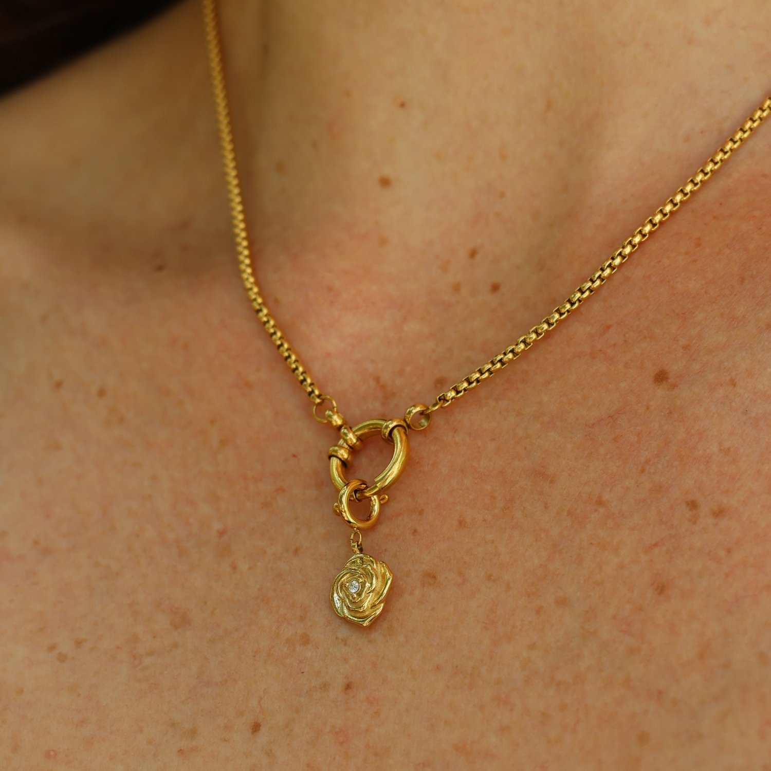 FLOWER Charm Gold